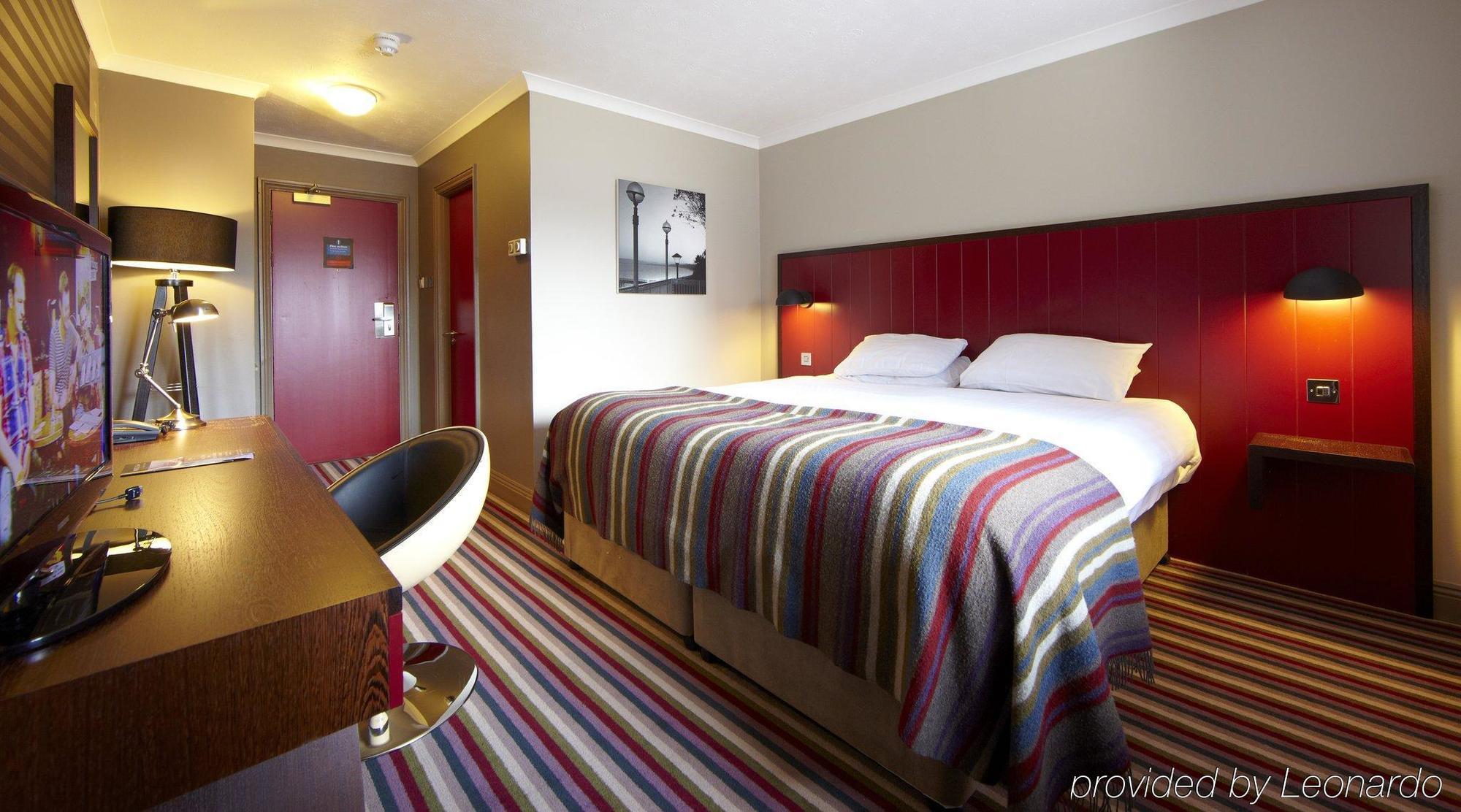 Village Курортный комплекс 4*
