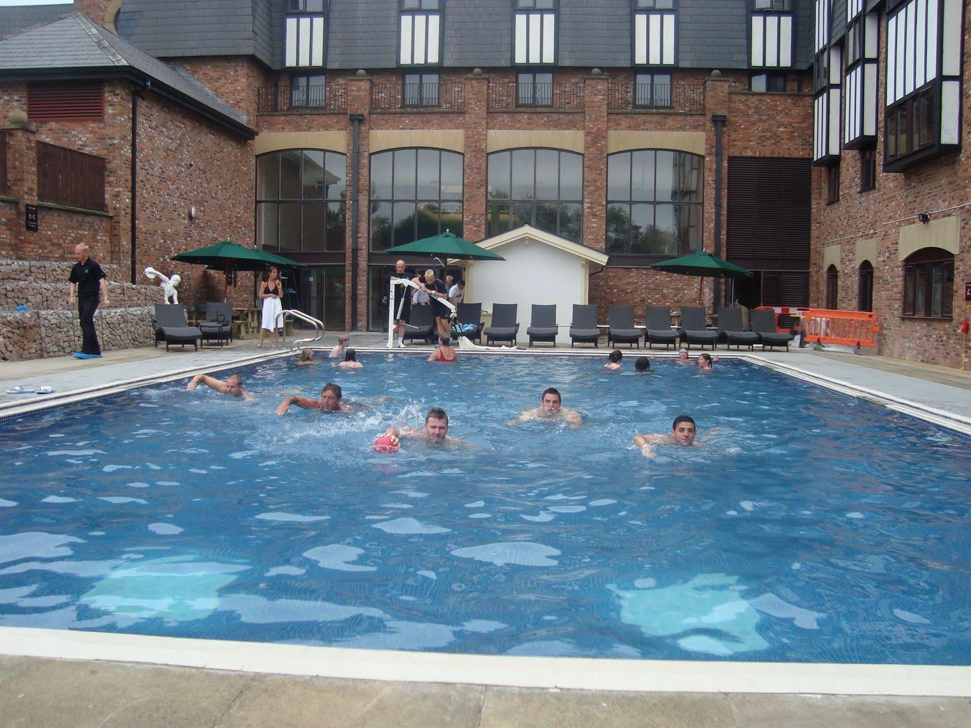 Village Курортный комплекс 4*